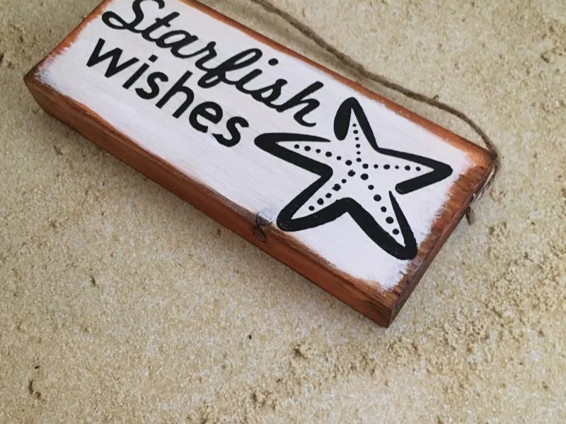 Mini Starfish Wishes Christmas Hanging Sign - Image 5