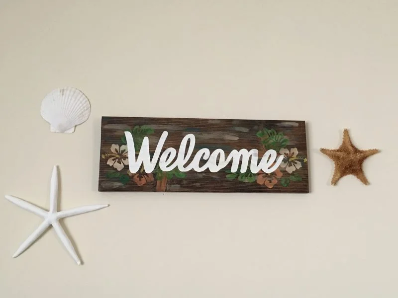 Tropical Rustic Welcome Sign with Hibiscus Flowers - Image 12