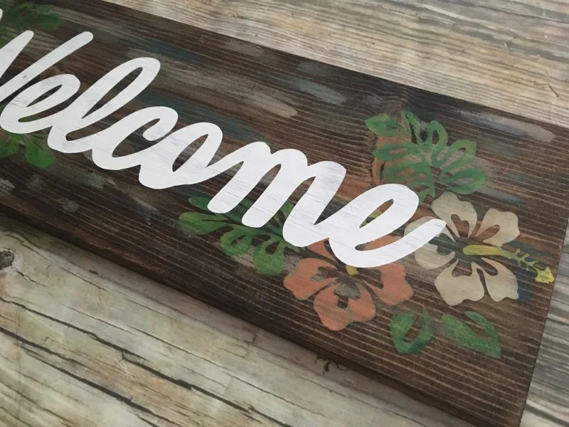 Tropical Rustic Welcome Sign with Hibiscus Flowers - Image 10