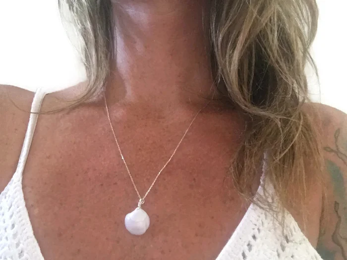 Dainty White Seashell Necklace 7